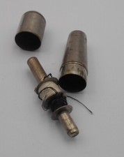 COUSETTE NECESSAIRE COUTURE PORTE AIGUILLES EN METAL MARQUE A.G DEPOSE