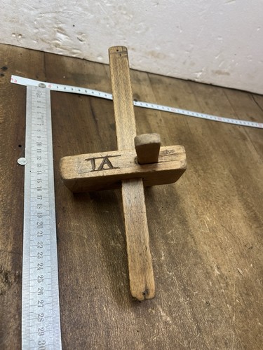Trusquin outils anciens