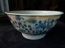 ANCIEN BOL CHINOIS DE LA DYNASTIE MING 16 ÈME  À DÉCOR BLEU ET BLANC SIGNÉ
