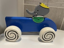 Ancienne  Voiture  à tirer