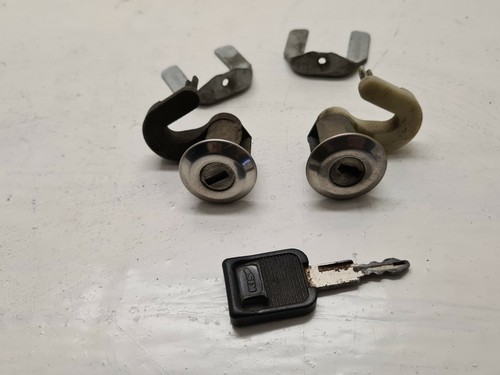 Barilier porte avec une - avec,