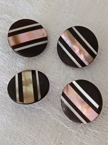 Lot boutons anciens en - lot,