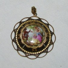 MEDAILLON PENDENTIF ANCIEN