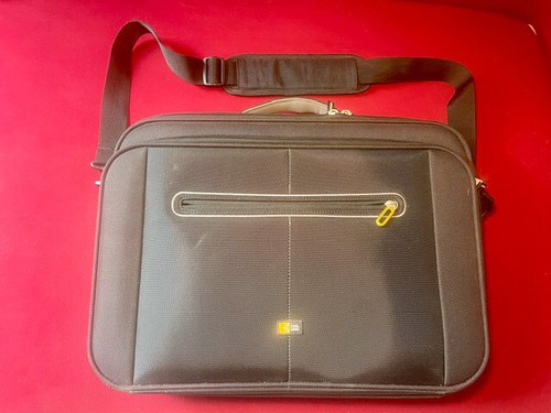 Case logic pnc218 - sacoche, en