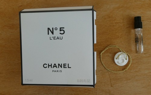 Chanel tube eau de - eau,