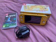 Nintendo Switch Lite jaune + EA sports FC 24