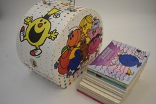 Monsieur Madame Boite valide rangement avec un lot de bd bande dessinée jeu joue