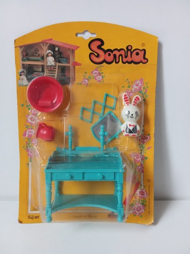 Mobilier poupée sonia - mobilier,
