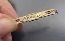 Broche  Épingle De Cravate ou Foulard Vintage Prénom HENRI en Plaqué Or FIX