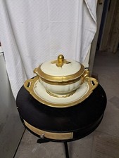 SOUPIERE AVEC PLATEAU