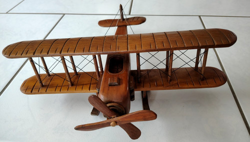 Maquette décorative avion