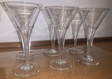 suite de six flûtes champenoises jambe creuse art déco verre soufflé taillé