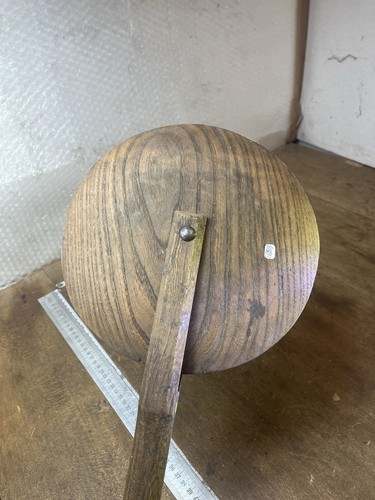 Old tool outil - old, ancien