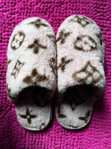 Chaussons femme - chaussons,