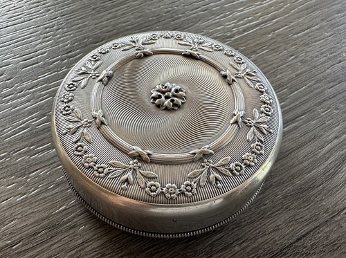 Antique box silver - -,