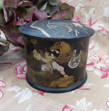 BOÎTE À POUDRE EN PAPIER