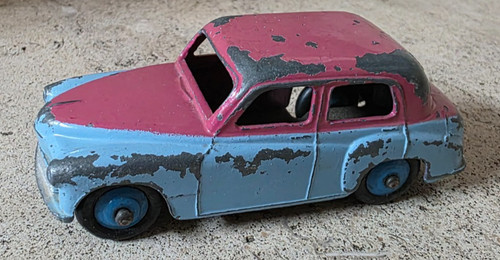 Dinky toys england hillman - dinky,