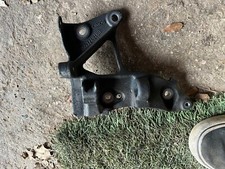 SUPPORT ALTERNATEUR POMPE REF: 9653249480 PEUGEOT 307 HDI 1.6 ANNÉE 2006