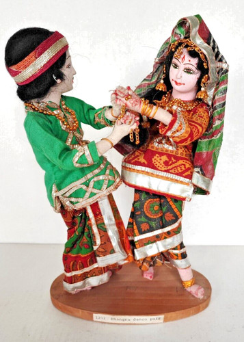 Poupée folklorique indienne