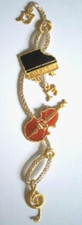 Gold Metallic Chain/Music