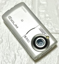 Téléphone à clapet japonais