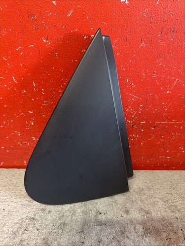 Cache plastique triangle aile - plastique,