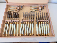 Superbe ménagère 24 pièces