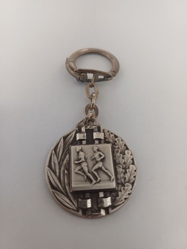 Porte clés médaille - médaille, cross