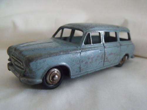 Dinky toys peugeot 403 - toys,