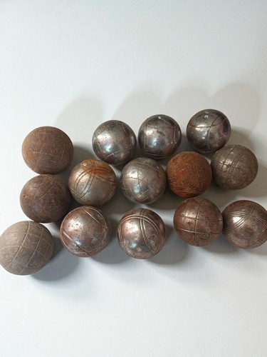 Boules pétanque anciennes - boules,