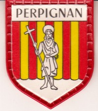 ECUSSON VILLE FRANCAISE N° 104 *PERPIGNAN*  (FRANCE LAIT / QUICK-LAIT REGILAIT)