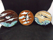RARE  LOT DE 3 ASSIETTES EN FAIENCE A L'HIRONDELLE-EMAILLAGE CLOISONNE