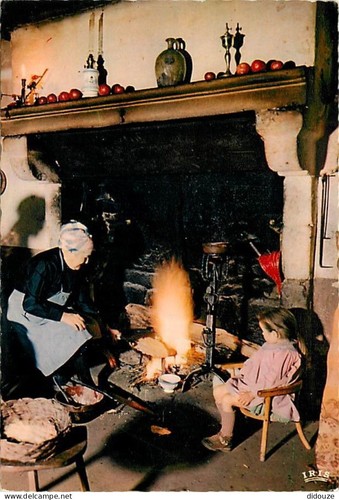 Carte postale folklore - -,