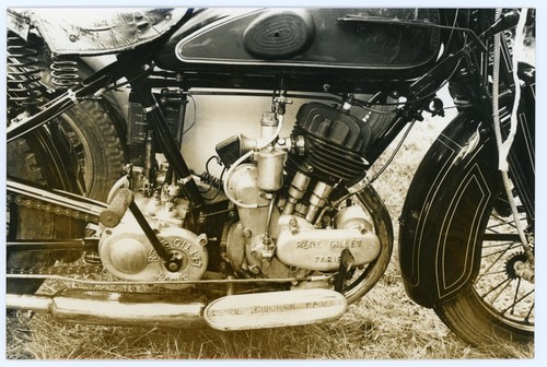 Photo moto ancienne - photo,,