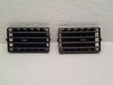 Grille aération centrale pour