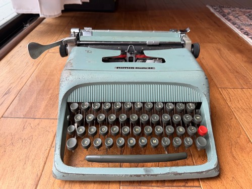 Olivetti studio spanish - olivetti,