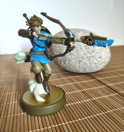 Amiibo link archer zelda - link,