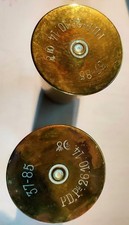 lot militaria douille vide, béret, boite lunette motocycliste