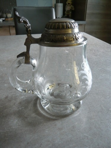 Chope biere couvercle etain - biere,