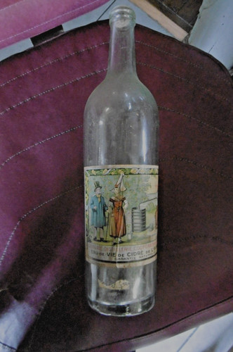 Bouteille ancienne - bouteille,