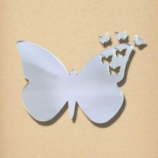 Papillons Hors Du Miroir À