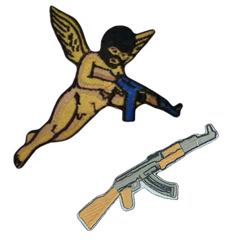 Ange avec pistolet - , 47