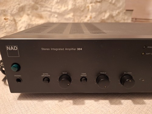 Ampli intégré nad - intégré,