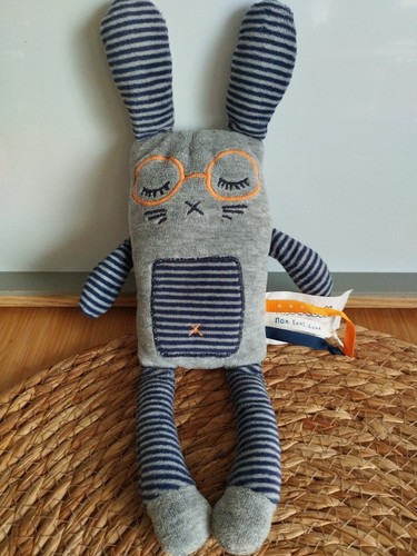 Doudou peluche lapin - , tape