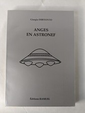 Rare Ovni anges en astronef