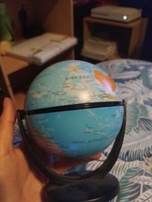 Petit Globe Terrestre