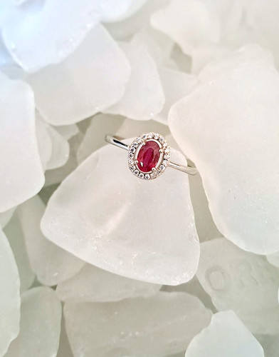 Bague rubis type - halo, argent