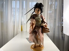 Poupée d'artiste poupée en