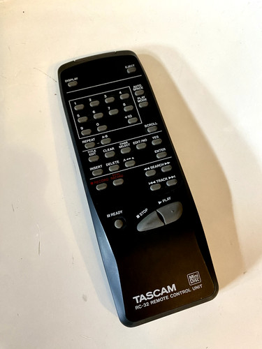 Télécommande tascam 32 - tascam, rc-32