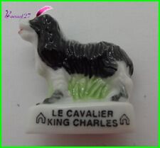 Feve Les Races de Chien Dog Edition Atlas " Le Cavalier King Charles "   #A20